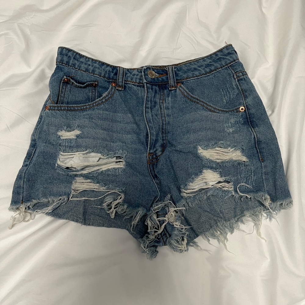Signature jean shorts